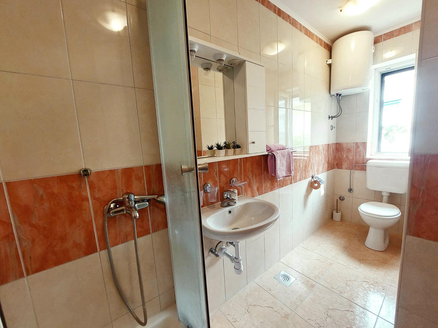 Apartment Fila - Large & Close To The Beach Макарска Екстериор снимка
