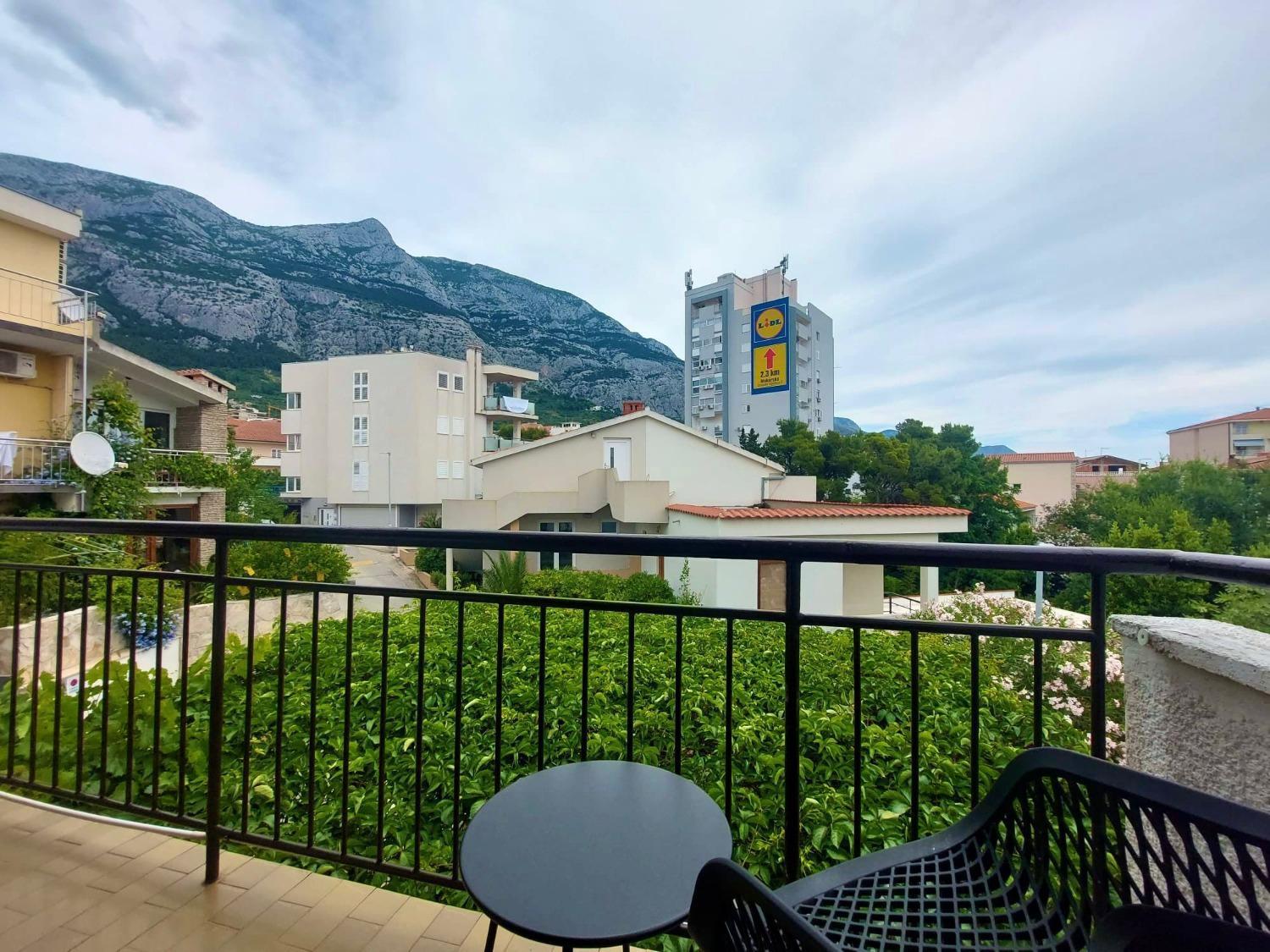 Apartment Fila - Large & Close To The Beach Макарска Екстериор снимка