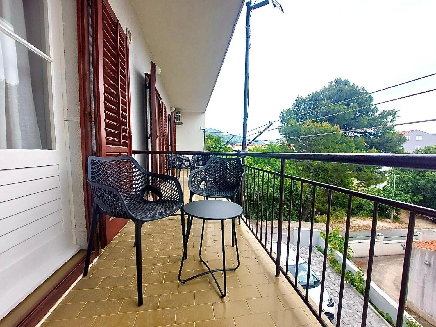 Apartment Fila - Large & Close To The Beach Макарска Екстериор снимка
