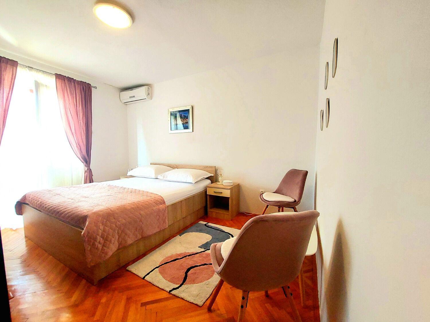 Apartment Fila - Large & Close To The Beach Макарска Екстериор снимка