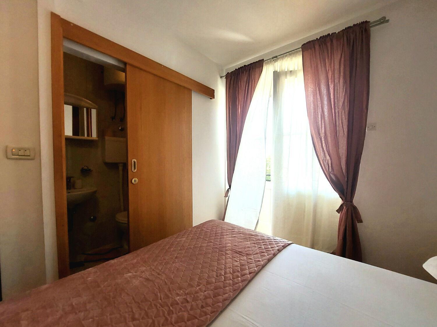Apartment Fila - Large & Close To The Beach Макарска Екстериор снимка